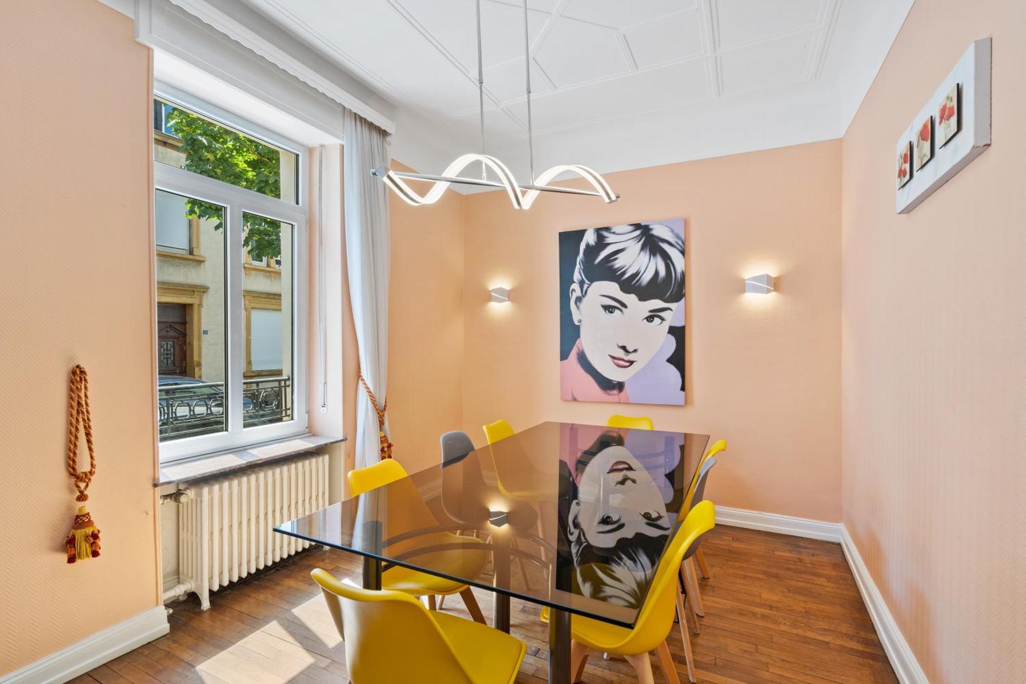 Charming 3-br Townhome Near City Center Apartamento Luxemburgo